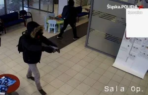 Napad na bank PKO BP w Katowicach [WIDEO]. Ktoś tu naoglądał się filmów!