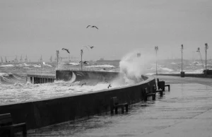 Sztorm na Bałtyku!! Gdynia.