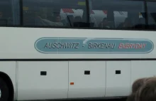Nietrafiony napis na autokarze w Warszawie [PIC]