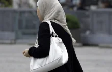 Rząd w Londynie bierze się za hidżaby w szkołach! Od teraz nie będzie...