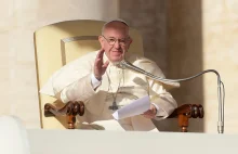 To koniec celibatu dla katolickich księży? Papież Franciszek rozpoczyna...
