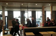 Otwarcie KFC w Zamościu. Wyścig po kurczaki za 1 złotówkę