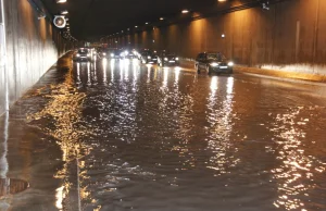 Woda w tunelu Wisłostrady