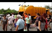 Wywóz śmieci na Tajwanie.