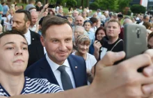 Sondaż: Andrzej Duda będzie lepszym prezydentem niż Bronisław Komorowski
