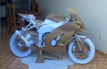 Takich inżynierów nam trzeba! Budowa motocykla 1:1 z kartonu.