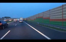 Wariat na deskorolce na autostradzie / Scateboarding on a Polish highway