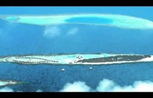 Lot hydroplanem nad malediwskimi atolami.