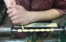 Jak wygląda ręczne toczenie drewna