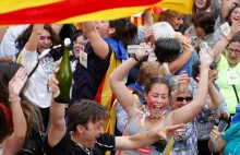 Katalonia ogłosiła niepodległość, hiszpański Senat zawiesił jej autonomię....