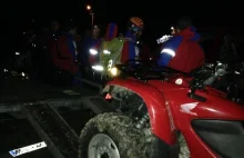 ABSURD! Turyści poszli w góry bez latarki. Szukało ich w nocy 6. ratowników