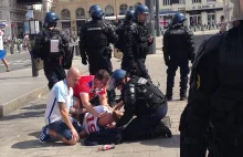 Rosjanie zaatakowali Anglików na stadionie podczas meczu