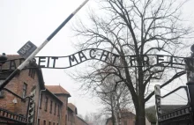 Polacy murem za Karlem Steinbachem z SS, strażnikiem z Auschwitz