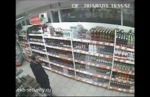 Kradzież alkoholu w sklepie i natychmiastowa karma