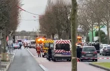 Francja. Nożownik zranił cztery osoby w parku pod Paryżem. Został...
