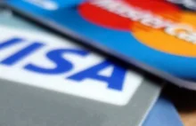 Przybywa chętnych do wydawania kart kredytowych, ale rynek nie rośnie