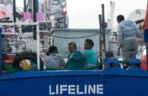 Statek z migrantami Lifeline wpuszczony na Maltę