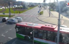 Lublin: Przejechali na czerwonym. Dwa wypadki w oku kamer [wideo] -...
