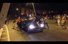 Drunk guys destroying cars in Montpellier