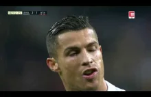 Ronaldo sygnalizuje spalonego...po golu strzelonym przez jego drużynę.