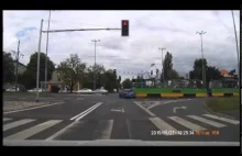 Nowe Audi RS 6 wpada pod tramwaj w Poznaniu