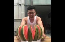 Jak pokroić arbuza w sekundę