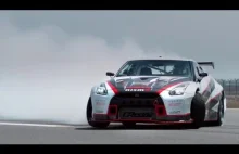 AutoMoto | Nissan GT-R Nismo drifting with 304,96 Km/h!