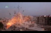 Syria - bombardowanie z bliska miasta Darayya