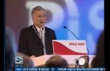 Kaczyński śpiewa hymn polski