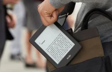 Amazon policzy ile stron czytasz na Kindle'u i ma ku temu dobry powód