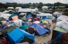 Francja apeluje do Wielkiej Brytanii o przyjęcie uchodźców z Calais