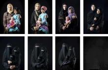 Rewelacyjne zdjęcia przedstawiające muzułmańską kobietę, dziewczynkę i lalkę.