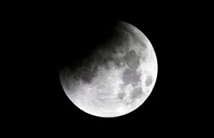 Chiński Chang'e 4 dotarł na orbitę Księżyca. Niebawem wyląduje...