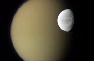Księżyc Saturna - link NASA