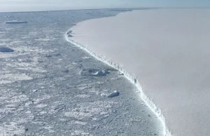 Tak wygląda gigantyczna góra lodowa, która oderwała się od Antarktydy...