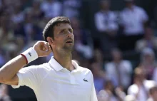 Novak Djoković triumfuje w Wimbledonie! W finale pokonał Rogera Federera