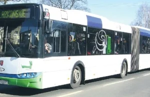 Autobus w Szczecinie blokował dwa pasy