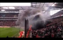 Bomby dymne po meczu FC Koeln - Bayern Monachium
