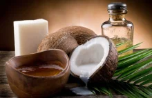5 powodów by zamienić pastę do zębów na olej kokosowy