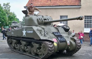 Pancerna Awangarda II Wojny Światowej – część 2 (M4 Sherman