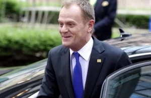 Tusk kłamał? Nikt nie widział go w "Biedronce"!