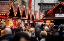 B-----y prezent od 12 latka na bożonarodzeniowym jarmarku w Niemczech