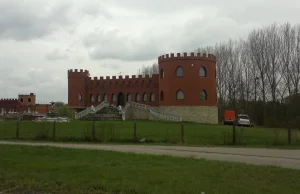 Nowe zamki w Polsce stoją nie tylko w Stobnicy. Współczesne twierdze...