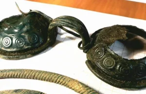 Skarb sprzed 3 tys. lat. Pod Kamieniem Pomorskim znaleziono wyjątkową biżuterię