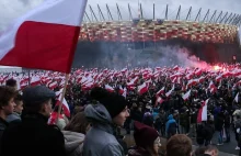 Antypolska paranoja "Wyborczej" trwa. "Widzisz na Facebooku polską flagę...