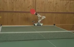 Ciekawy robot stworzony do gry w ping ponga