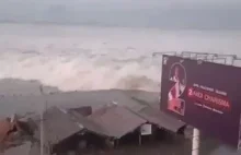 Potężne Tsunami uderza w Indonezję