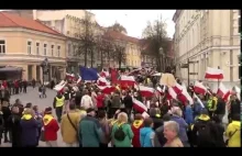 Pochód Polaków na Litwie z okazji święta flagi narodowej Polski.