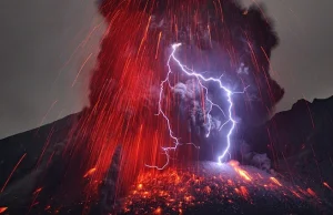 Oto potęga natury - niesamowite zdjęcia przedstawiające erupcję wulkanu