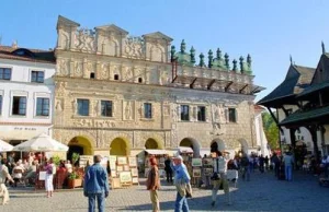 500 złotych dziennie bez podatku. Tak zarabiają Cyganki w Kazimierzu Dolnym